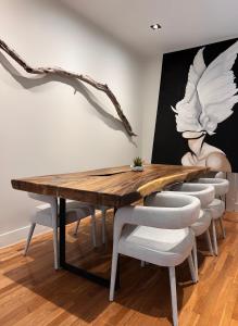 Фотография из галереи 4 BEDS Private Patio Central Modern Stay в Питтсбурге +1 фотография