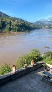 Φωτογραφία από το άλμπουμ του Mekong Backpackers σε Pakbeng