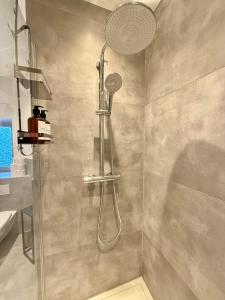 Ένα μπάνιο στο KO 3-Zimmer Apartment 73 qm bis zu 6 Personen