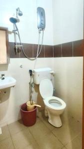 Koupelna v ubytování Ruby homestay