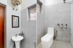 Koupelna v ubytování Super Hotel O Ujjawal Bhawan Formerly Anmol Residency