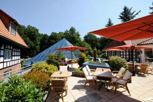 Ein Garten an der Unterkunft VILA VITA Burghotel Dinklage