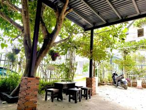 Κήπος έξω από το An Khánh Villa +5 φωτογραφίες