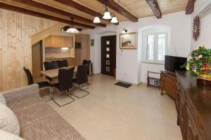 TV a/nebo společenská místnost v ubytování Holiday Home NiKa