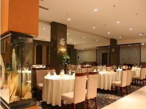 Restaurace v ubytování Holiday Inn Hotel & Suites Jiaxing Hangzhou Bay By IHG