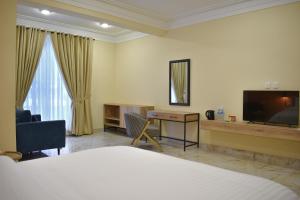 Μια τηλεόραση ή/και κέντρο ψυχαγωγίας στο Zhule by Roomy, Skardu