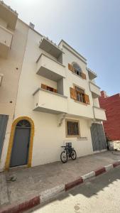 Budova, kde se apartmán nachází + 18 fotografií