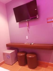 Μια τηλεόραση ή/και κέντρο ψυχαγωγίας στο Xuân Hồng Hotel +21 φωτογραφίες