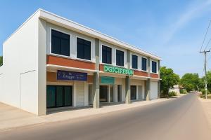 Gallery image of RedDoorz Syariah at Guest House Samira in Kanggraksan