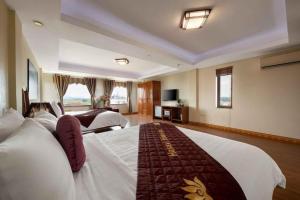 Μια τηλεόραση ή/και κέντρο ψυχαγωγίας στο Viet Village Hotel