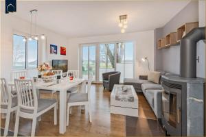 Televiisor ja/või meelelahutuskeskus majutusasutuses DHH am Gothenweg DHH Anemone