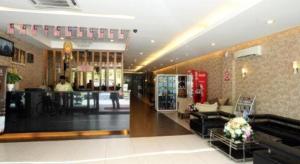 a lobby of a shopping mall with a store at Uptown Imperial Kajang in Kampong Sungai Kantan