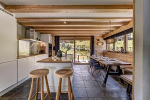 Η κουζίνα ή μικρή κουζίνα στο Chalet Panaga