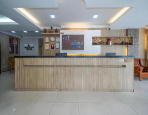 Hall ou réception de l'établissement Collection O Seremban Near Gateway Mall Formerly Sri Mutiara Hotel