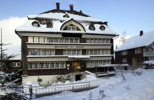 Gasthaus Rössli v zimě