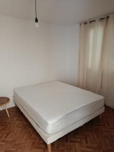 Postel nebo postele na pokoji v ubytování Maison entière avec une chambre