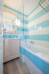 Ένα μπάνιο στο Le COQ -Splendide vue -magnifique piscine -Parking