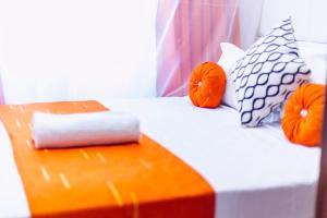 Postel nebo postele na pokoji v ubytování Hankscom apartments