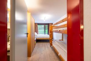 Postel nebo postele na pokoji v ubytování Large Apartment In The Vacation Center Whirlpool