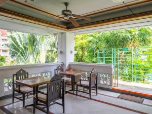 Balkón nebo terasa v ubytování Nature Beach Resort Krabi