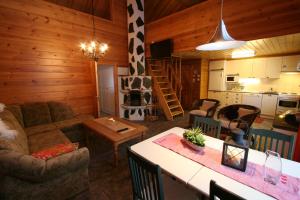 Photo de la galerie de l'établissement Holiday Home Marja-aapa 3, à Luosto