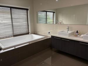 Koupelna v ubytování Lucky Home