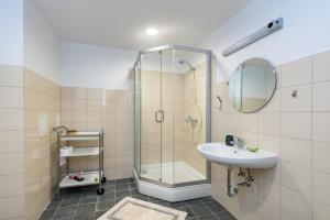 Koupelna v ubytování Apartment Accent by Polo Apartments + 17 fotografií