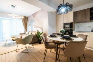 Η κουζίνα ή μικρή κουζίνα στο Newly Modern Designed 1BR Apartment