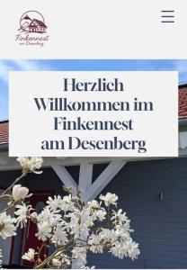 un cartel que dice kerrit williamen inkinenen amichenichen en Finkennest am Desenberg, en Warburg