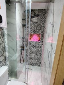 Ένα μπάνιο στο Studio neuf au cœur de centre ville