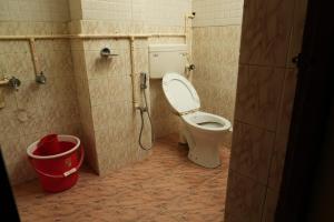 Koupelna v ubytování December Holiday inn 5 Bedroom House with kitchen