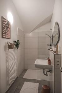 Kupatilo u objektu Spakoje - ihre kleine Wellnessoase in der Pfalz +30 fotografija