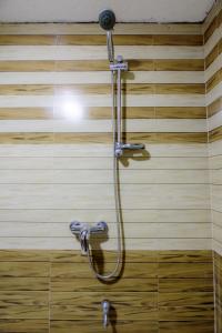 ヒッカドゥワにあるVilla Oceanoraのシャワー(ホース付) +47枚の写真