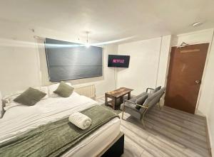 Ένα ή περισσότερα κρεβάτια σε δωμάτιο στο Spacious Double Room By Town Centre