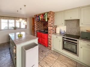 Gallery image of Crown House in Casterton +14 photos