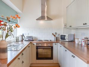 Una cocina o cocineta en Pheasant Pens 2 9 fotos más