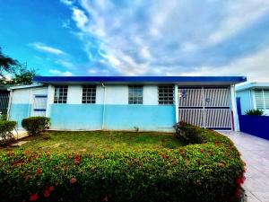 Το κτήριο όπου στεγάζεται  η παραθεριστική κατοικία