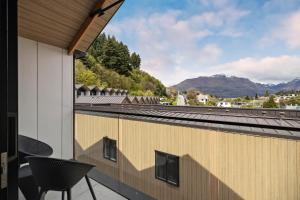 En generel udsigt til bjerge eller udsigt til bjerge taget fra lejligheden