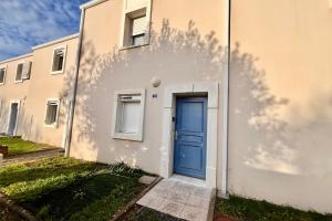 Το κτήριο όπου στεγάζεται  η παραθεριστική κατοικία