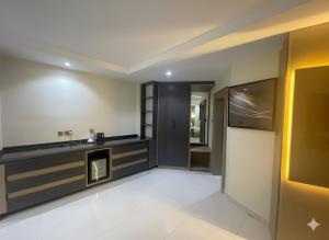 Η κουζίνα ή μικρή κουζίνα στο Villa Park Hotel Abuja +25 φωτογραφίες