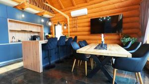 Μια τηλεόραση ή/και κέντρο ψυχαγωγίας στο Căsuța Melimi