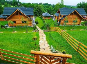 Κήπος έξω από το Căsuța Melimi