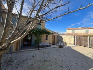 Budova, kde se vila nachází