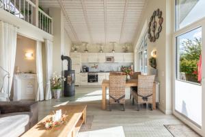 Η κουζίνα ή μικρή κουζίνα στο Helga