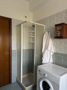 a washing machine in a bathroom with a washer at Da Chloe in Anagni