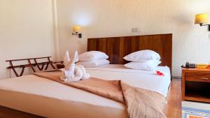 Galeriebild der Unterkunft Coconut Grove Beach Resort in Elmina