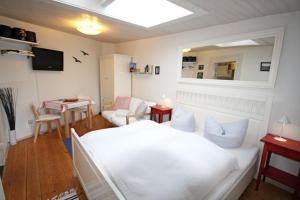 Μια τηλεόραση ή/και κέντρο ψυχαγωγίας στο Warnemünde Ferienbungalow Diana 38559