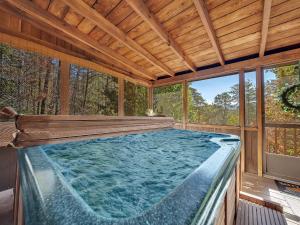 Swimmingpoolen hos eller tæt på At Wild Turkey #122