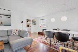 Posezení v ubytování Summer house in a fun area