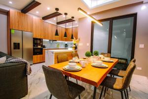 Η κουζίνα ή μικρή κουζίνα στο Luxury Casa Hojarascas in Huehuetenango